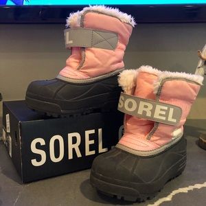 Children’s Sorel Snow Commandar boots toddler 10